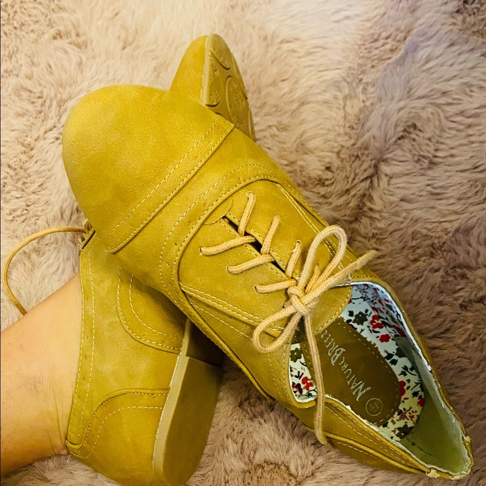 Closed toe shows size 7 1/2